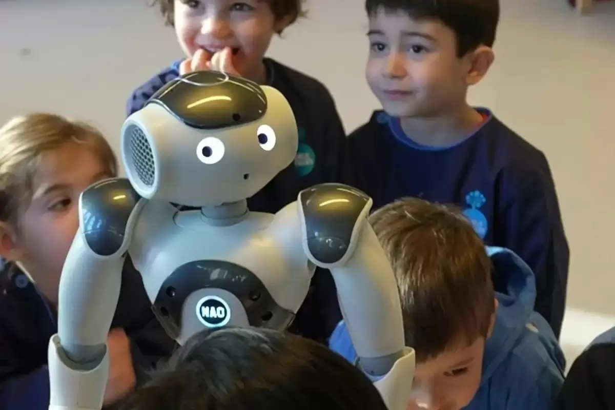 (ویدئو) تعامل با ربات‌ها در مهدکودک