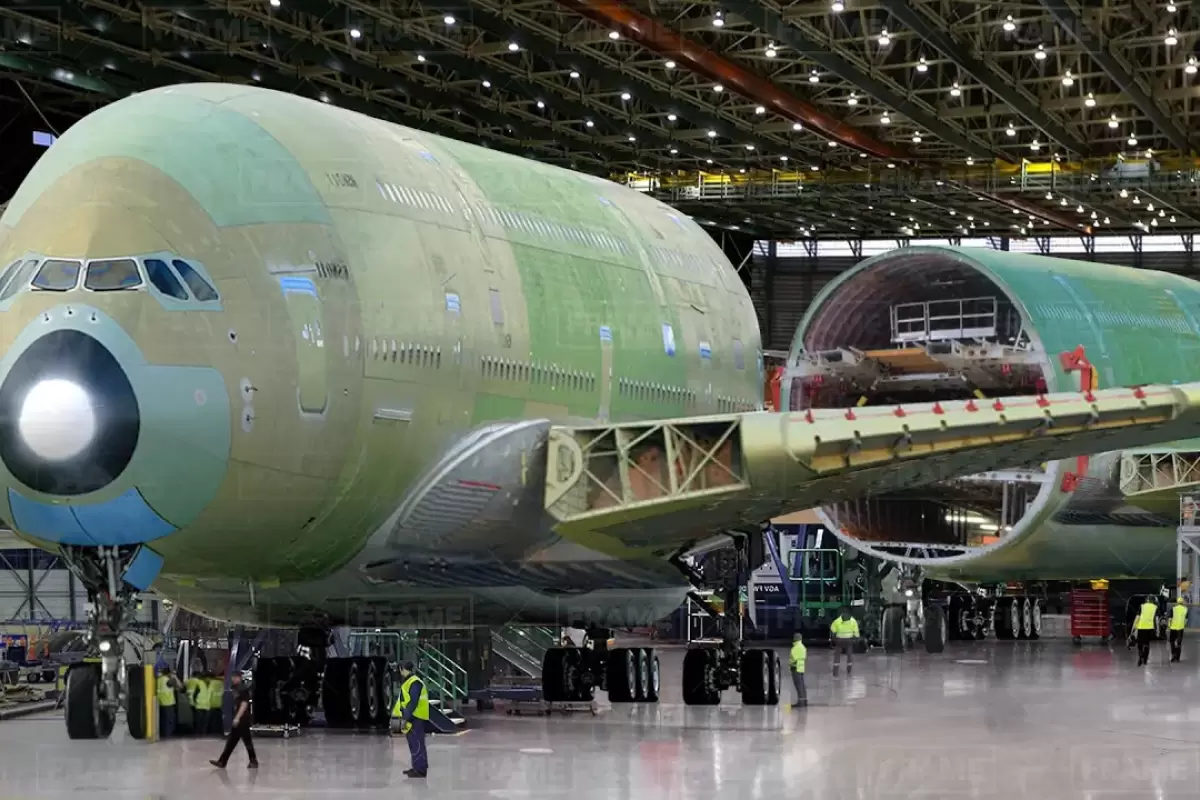 (ویدئو) خط مونتاژ هواپیمای های بزرگ در پیشرفته ترین کارخانه ایرباس اروپا