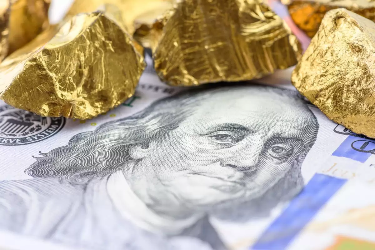 ثبات قیمت طلا همزمان با کاهش اندک شاخص دلار