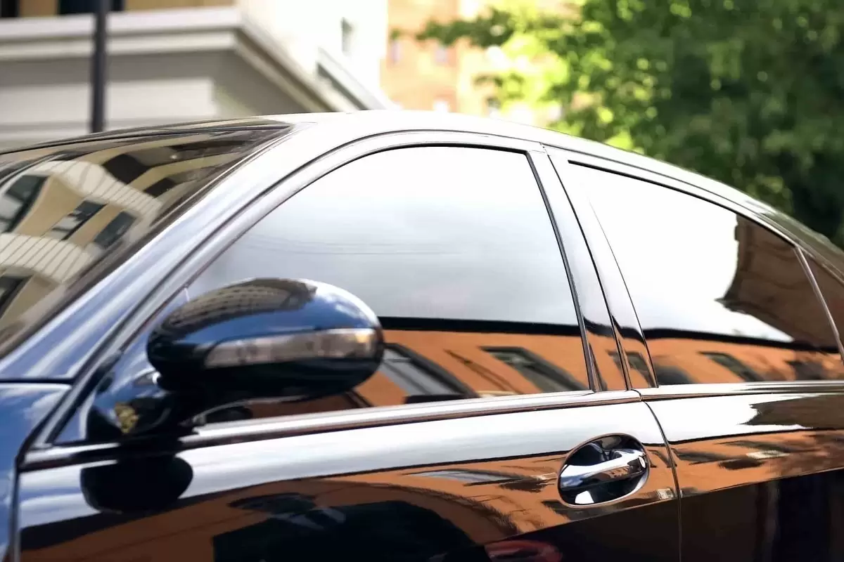 جریمه خودرو‌هایی که شیشه دودی دارند چقدر است؟