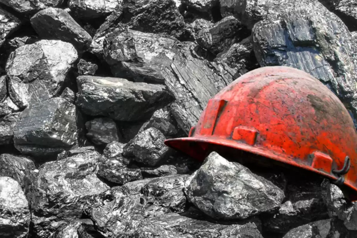 ریزش دوباره معدن زغال سنگ در کرمان/ تعداد مصدومان و کشته‌شدگان اعلام شد