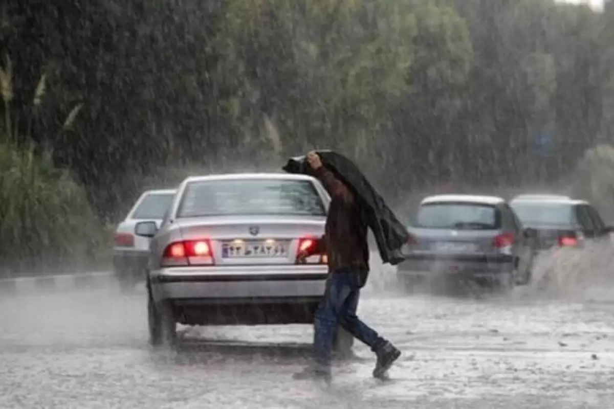 ببینید | لحظه رگبار شدید باران در جاده سنتو به مشهد