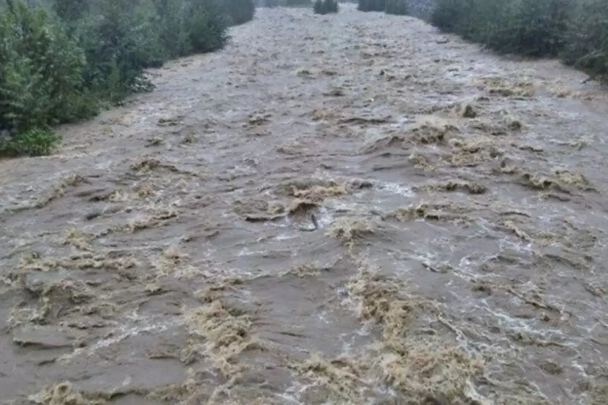 ببینید | طغیان شدید رودخانه خربزان از توابع زرین آباد دهلران در استان ایلام