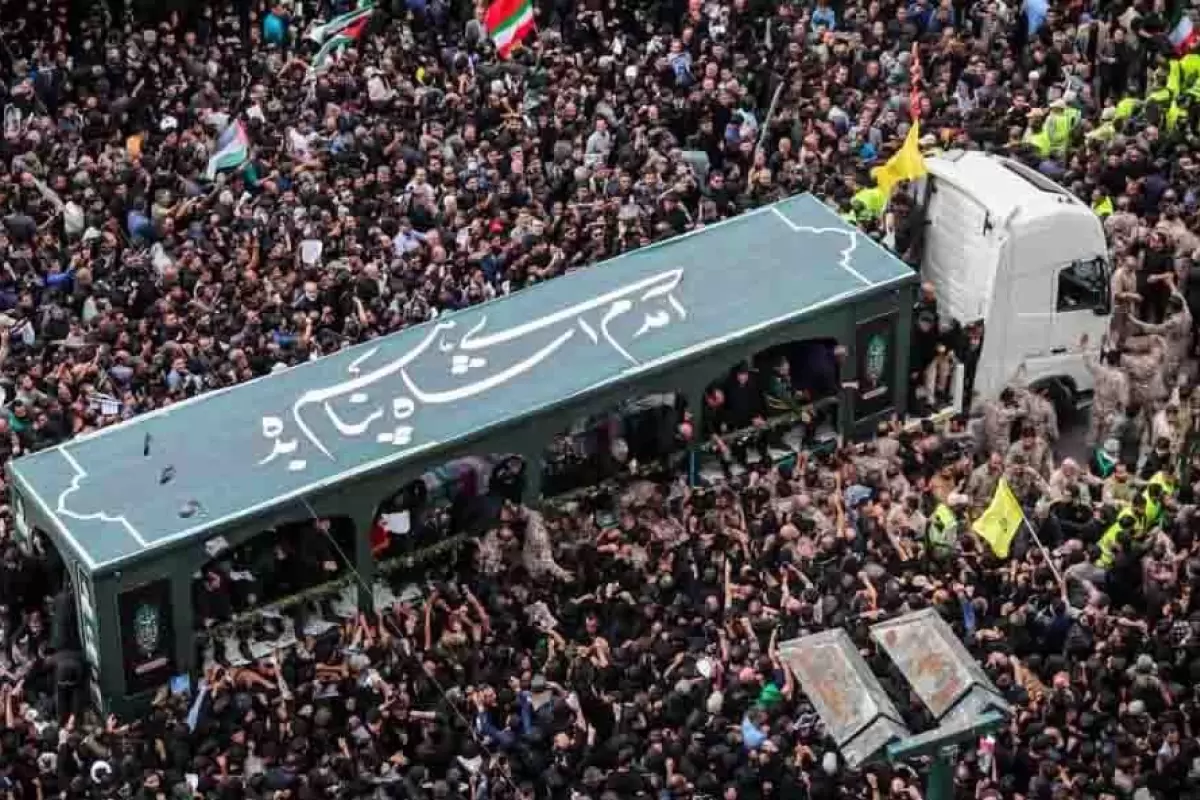 پیکر رییس جمهور شهید در مقصد پایانی به زادگاهش مشهد مقدس رسید