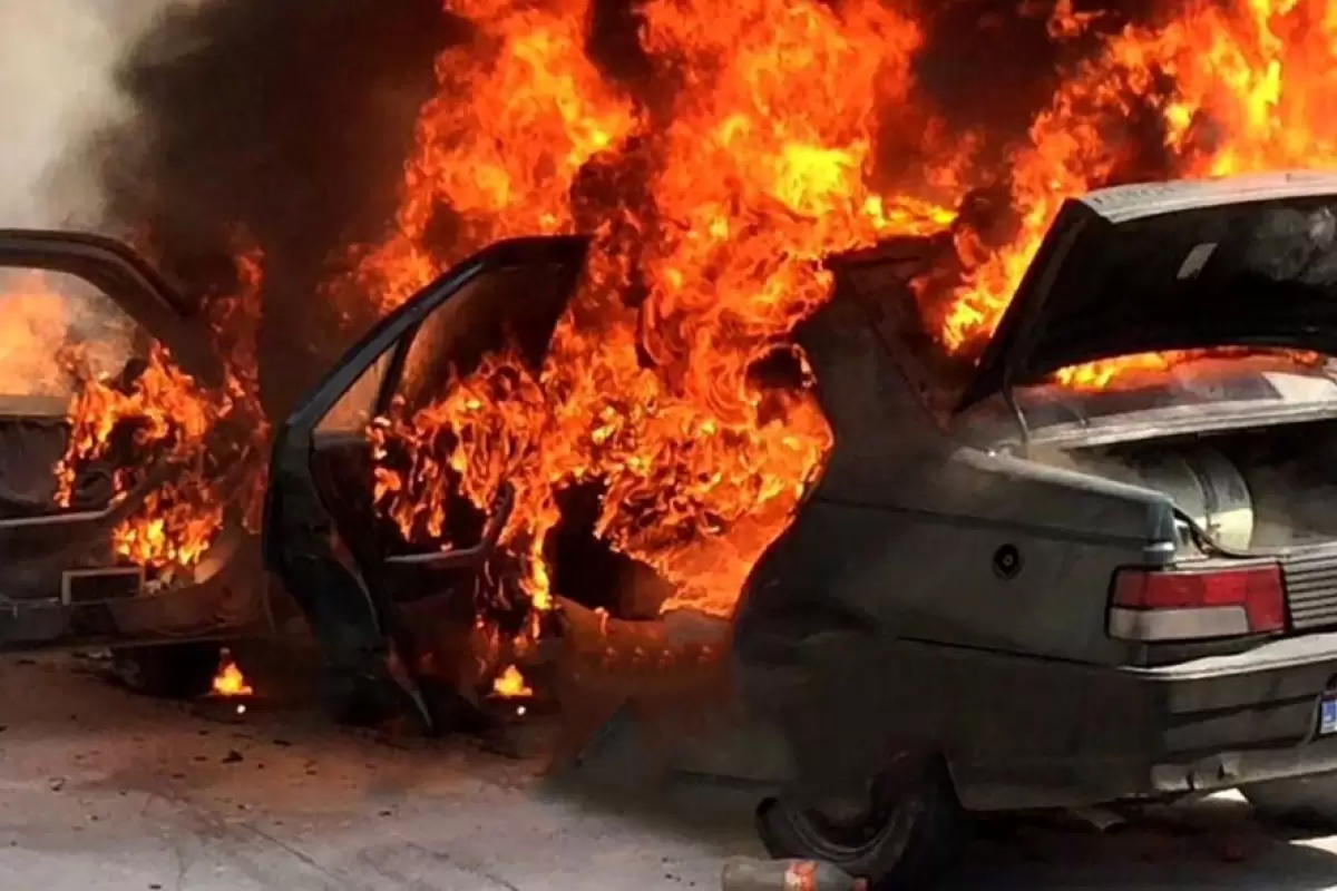 (ویدئو) آتش سوزی خودروی سوخت‌بر در رودان