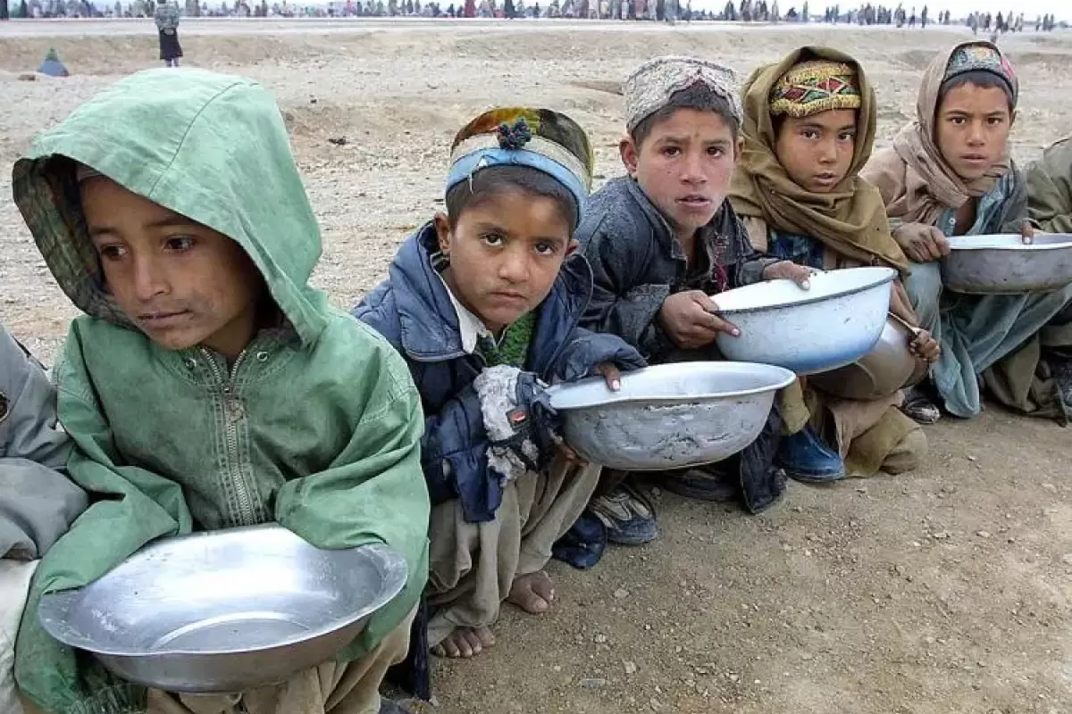 خطری بزرگ بیخ گوش افغانستانی‌ها؛ ۶.۵ میلیون کودک افغان با بحران گرسنگی روبرو هستند!