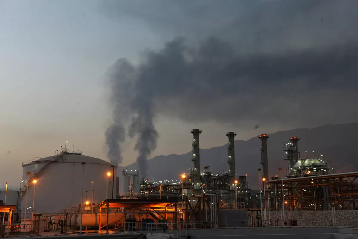 اقتصاد ایران دوباره بوی نفت گرفت