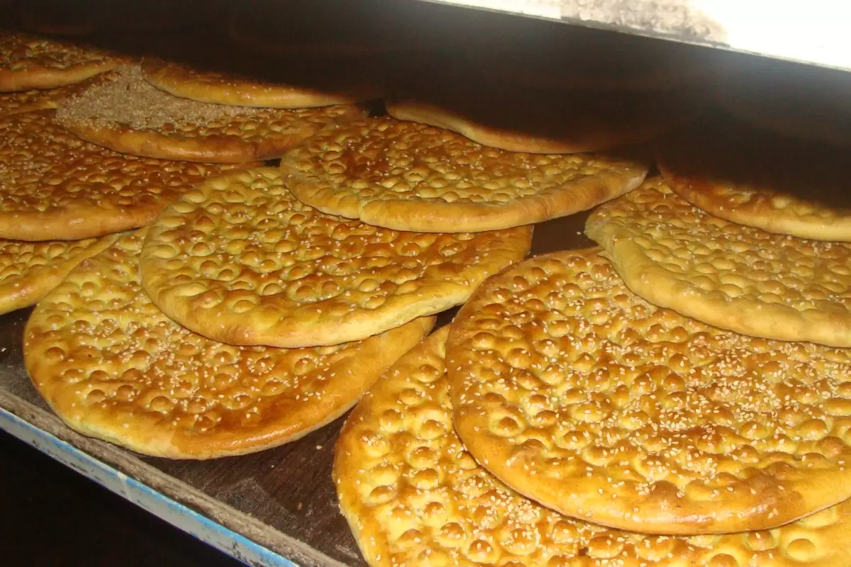(عکس) سفر به ایران قدیم؛ قیمت انواع نان 70 سال پیش چند بود؟