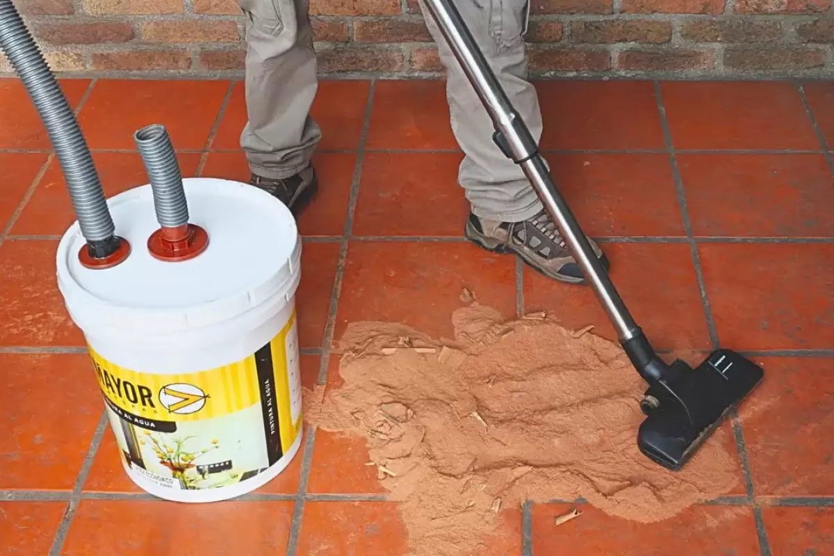 (ویدئو) نحوه درست کردن جاروبرقی با یک سطل پلاستیکی
