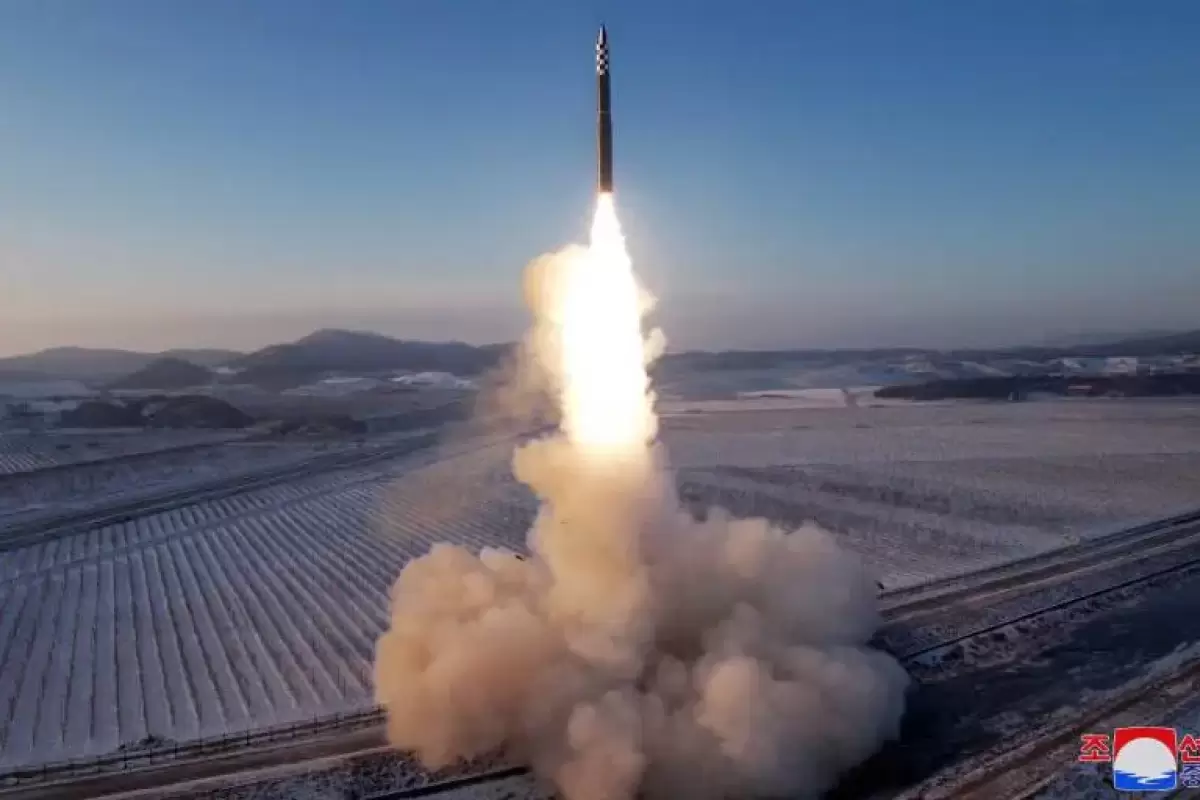 کره شمالی یک موشک چند کلاهکی را با موفقیت آزمایش کرد