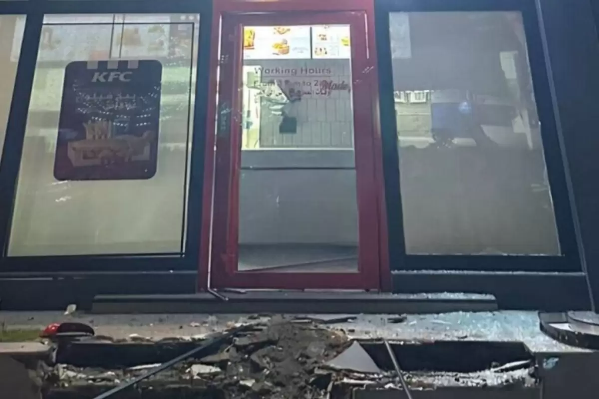 (ویدئو) حمله به رستوران آمریکایی کی‌اف‌سی در بغداد