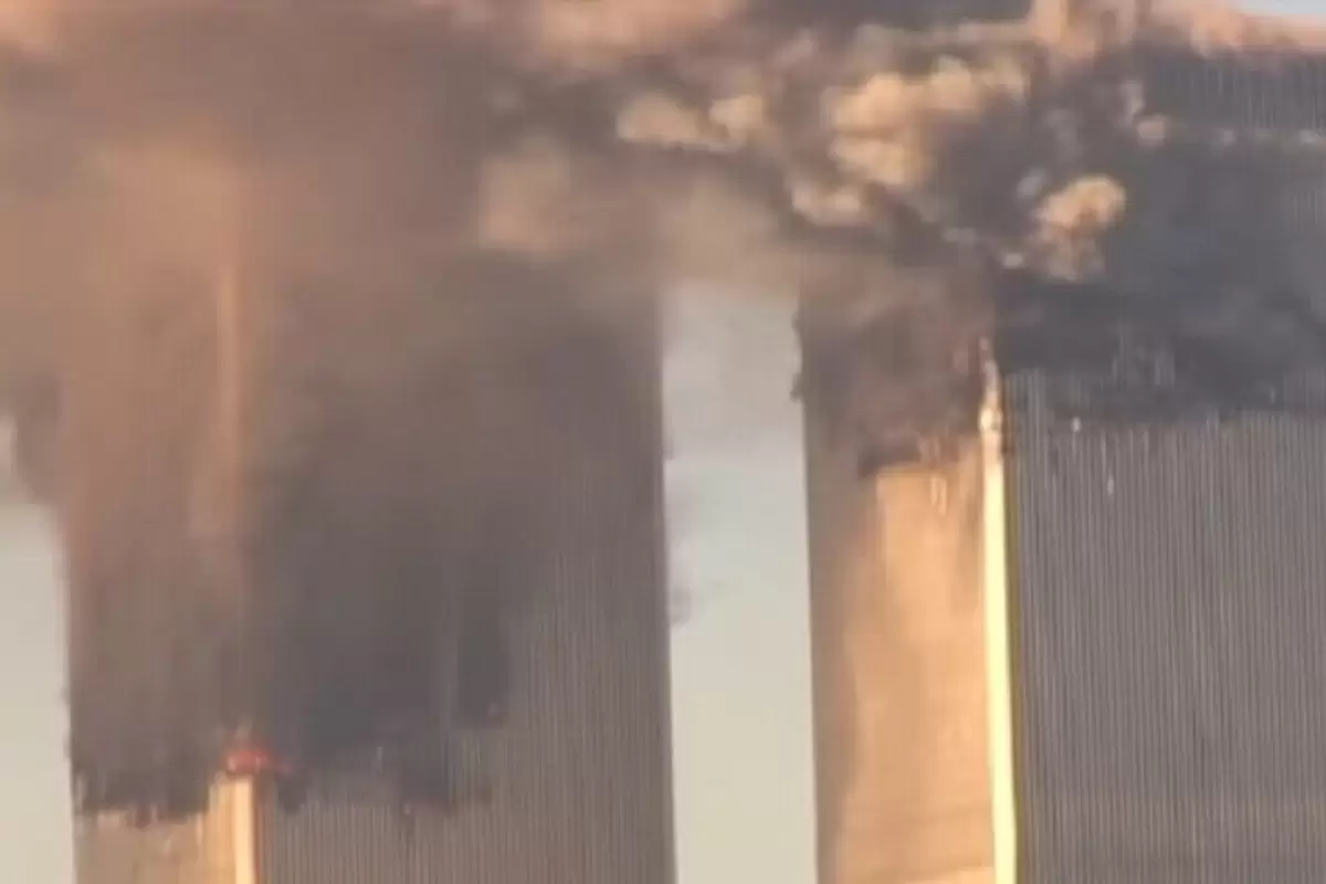 (ویدئو) لحظه به لحظه حادثه ۱۱ سپتامبر از دریچه دوربین عکاس ژاپنی