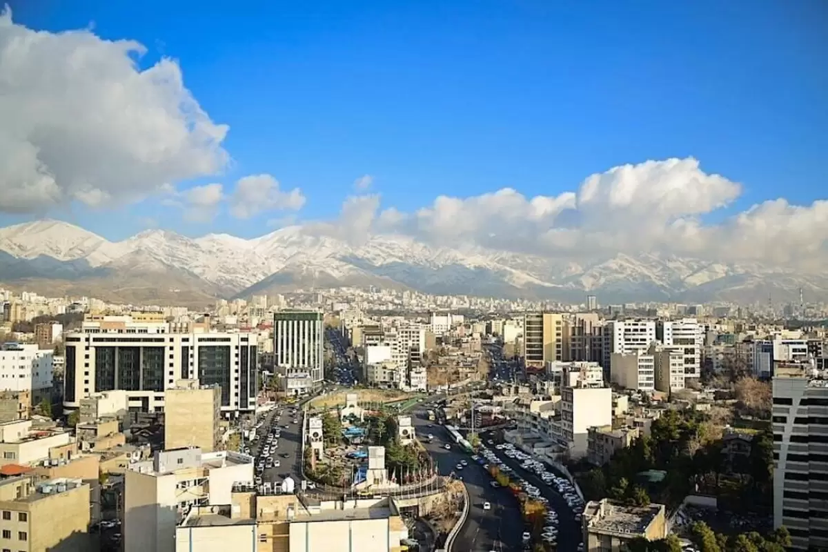 کیفیت هوای تهران در مرز آلودگی؛ این منطقه در وضعیت قرمز