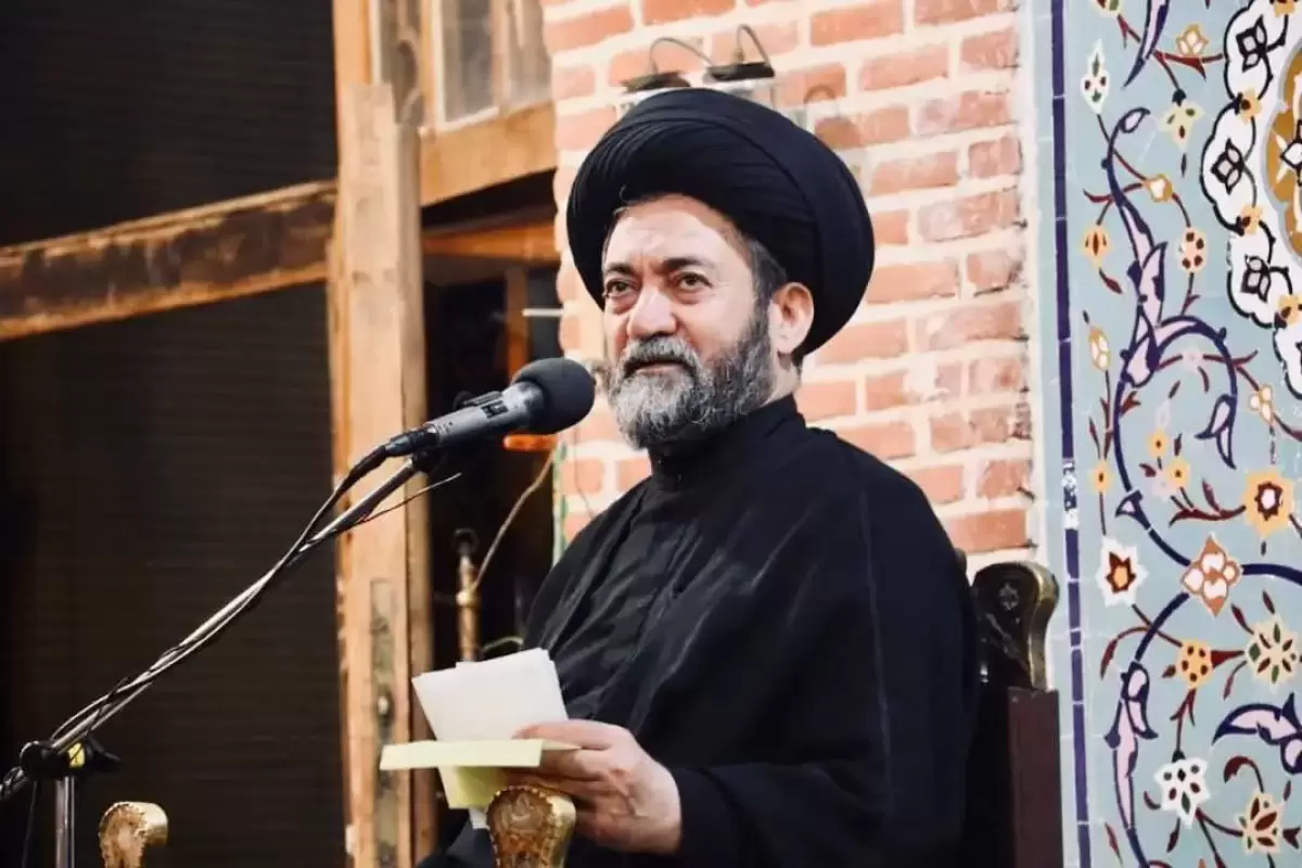 امام جمعه اردبیل: الان بعضی مداحی‌ها ،فقط رقص کم دارد!