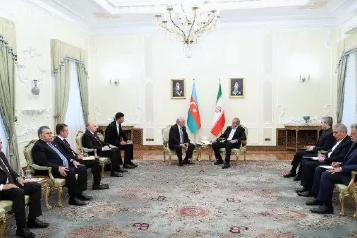 پزشکیان: دولت چهاردهم مصمم به تحکیم و تقویت روابط با جمهوری آذربایجان است