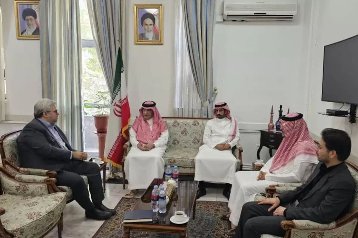 پیگیری آزادی محمد خزائی در ملاقات با سفیر عربستان سعودی در تهران