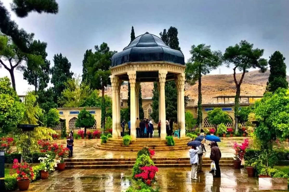 (عکس) سفر به ایران قدیم؛ آرمگاه سعدی از ۱۲۰ سال قبل تا امروز