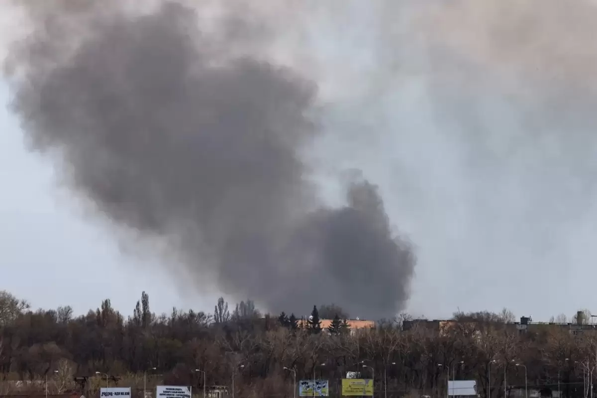 (ویدئو) طوفان شدید در روسیه هواپیماهای سبک را متلاشی کرد