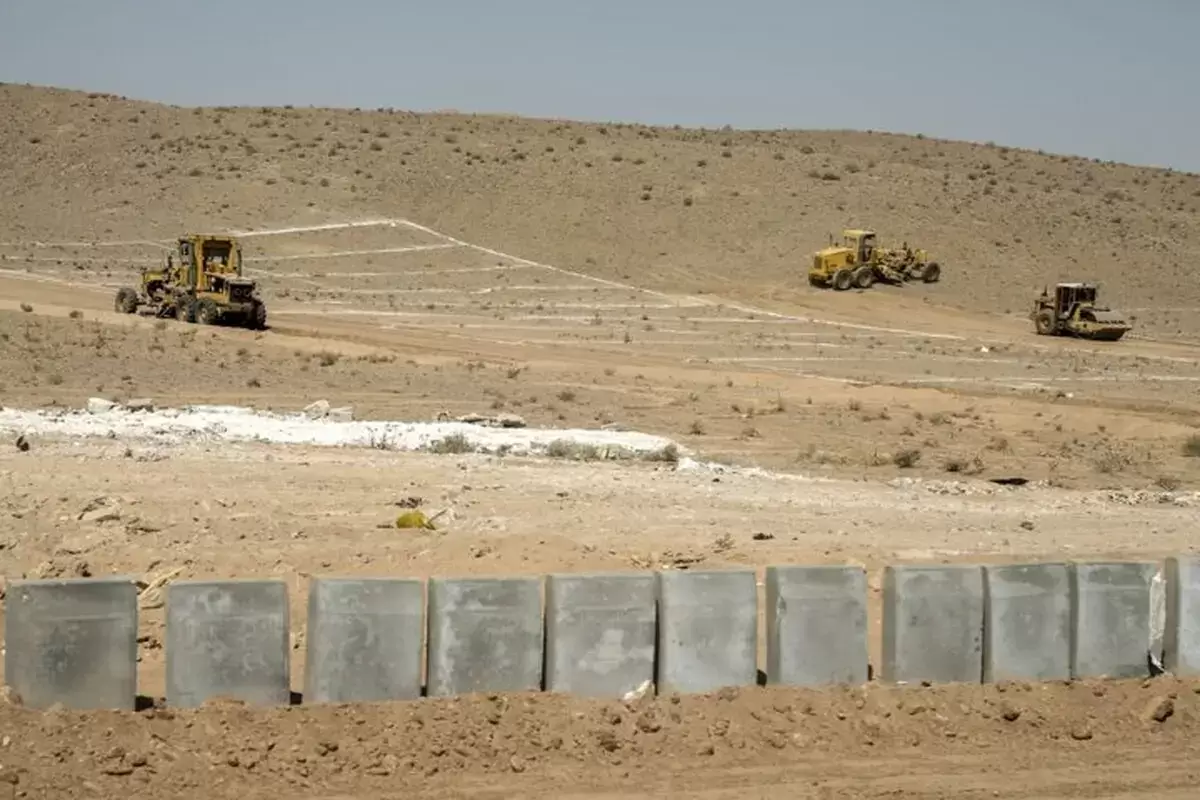 زمین رایگان شامل چه کسانی می‌شود؟