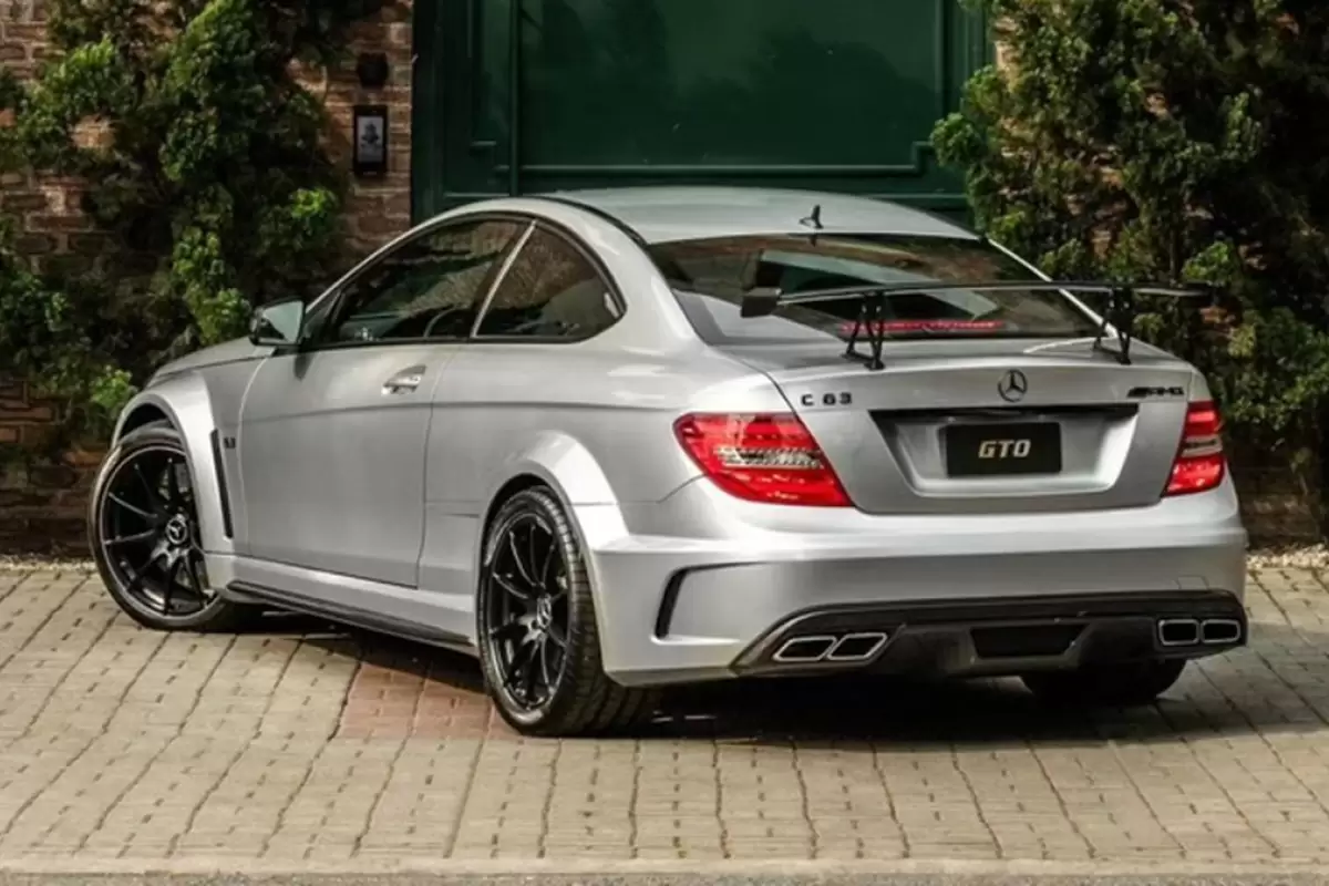 مرسدس بنز C63 AMG، یک هیولای خیابانی (تصاویر)