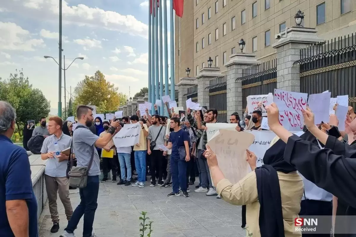 فروش ماشین و خانه برای تامین هزینه دانشگاه آزاد؛ بلایی که افزایش ۳ برابری شهریه بر سر خانواده دانشجویان آورد