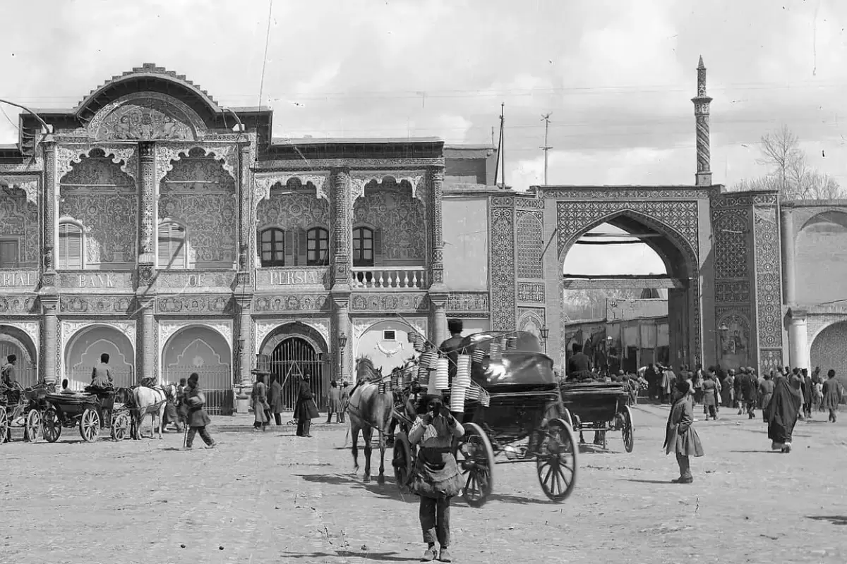 (عکس) سفر به تهران قدیم؛ بازار سیداسماعیل، پاتوق چاقوسازان زنجانی