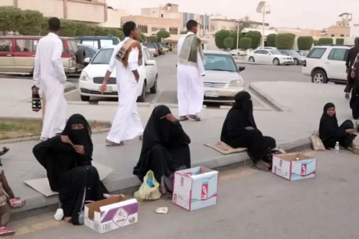 اقدام شدید پاکستان علیه متکدیان/ قانون جدید عربستان برای سرکوب گدایی در اماکن مقدس