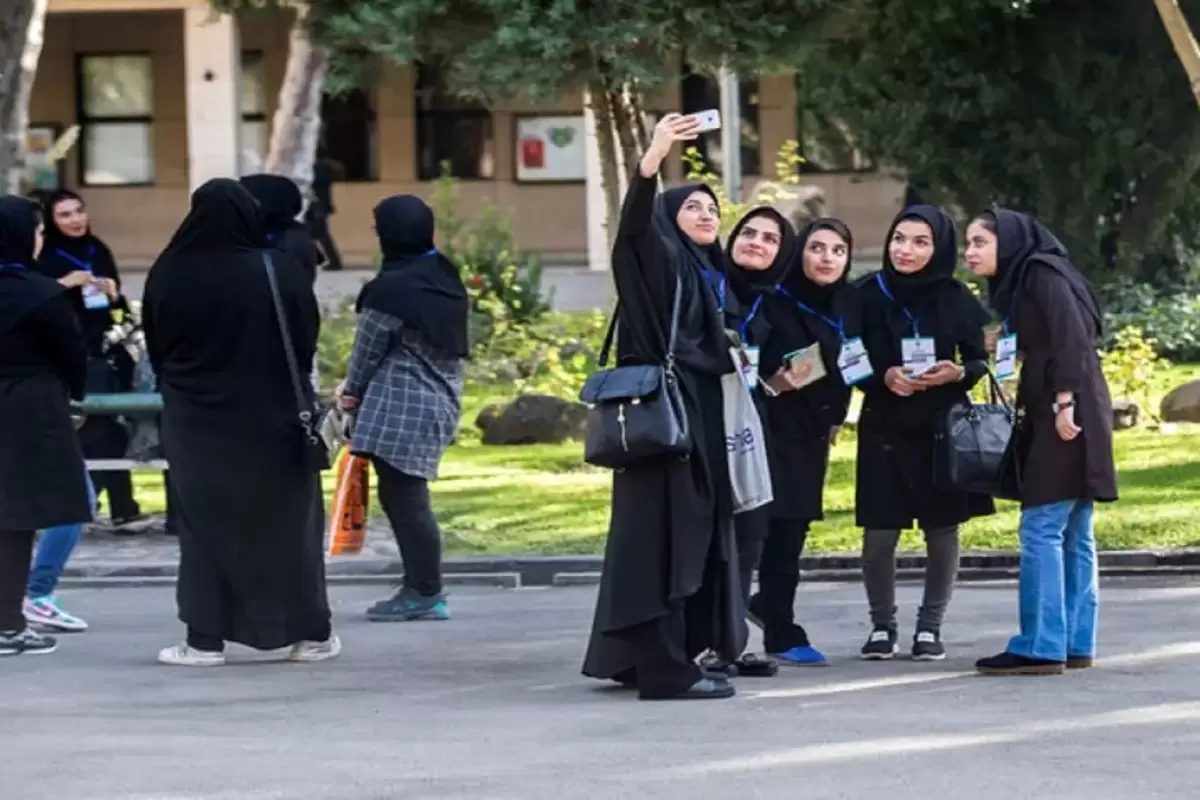 آخرین وضعیت بازگشت دانشجویان به تحصیل/ وزیر بهداشت: ۳۰۰ دانشجو که قبلا حکم داشتند، به دانشگاه بازگشته‌اند