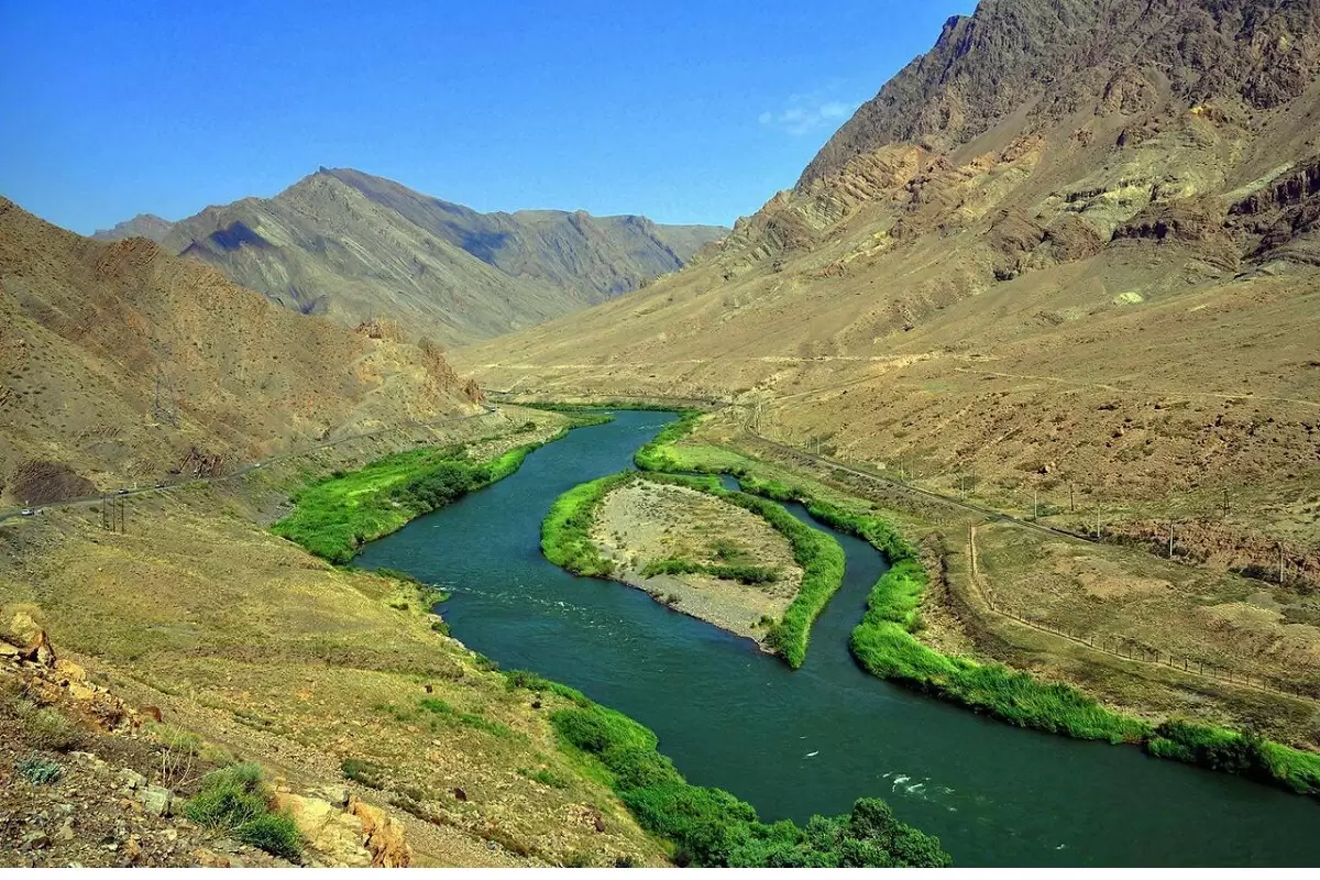 (ویدئو) زیباترین مرز آبی ایران اینجاست؛ ماجرای غرق شدن نویسنده مشهور ایران در این رود