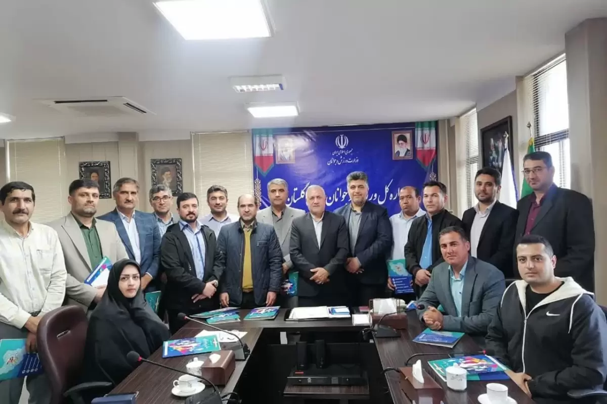 تجلیل از کارشناسان امور باشگاه های سراسر استان