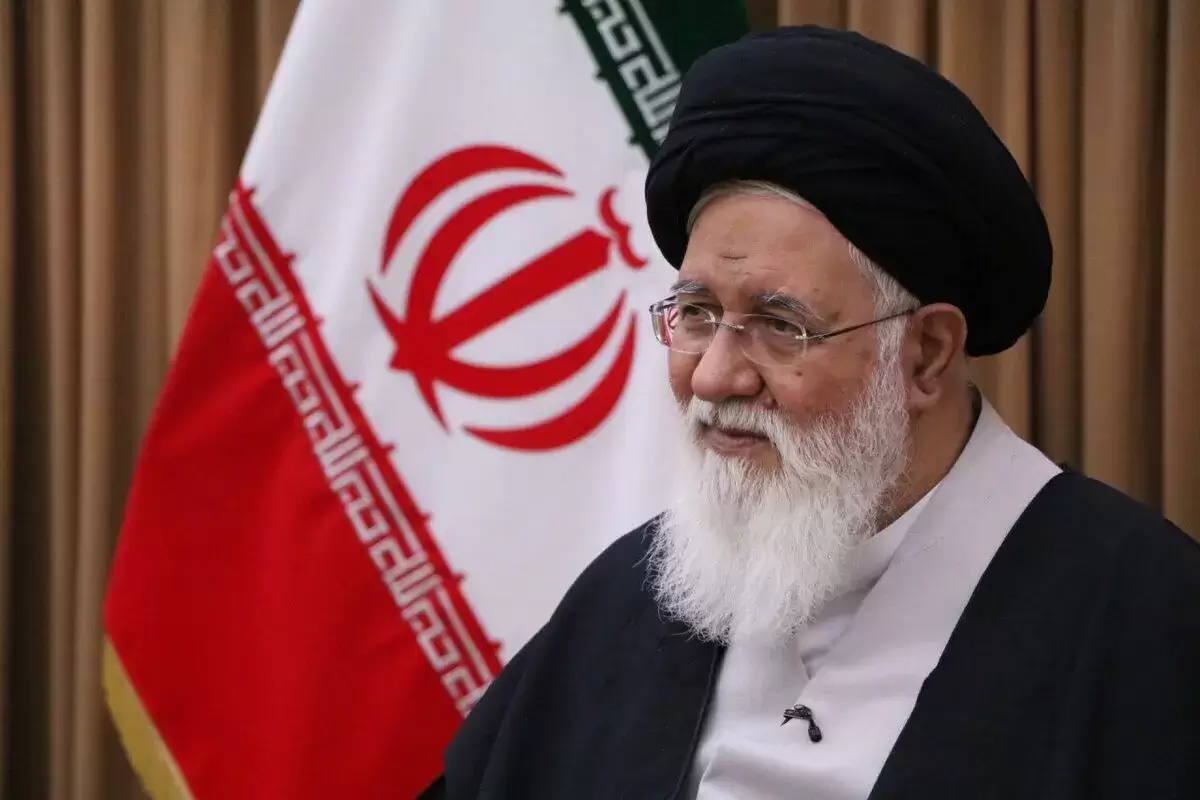 اظهار نظر علم الهدی درباره دولت/ دولت برای جلوگیری از اعتراض مردم قانون عفاف و حجاب را اجرا نکرده