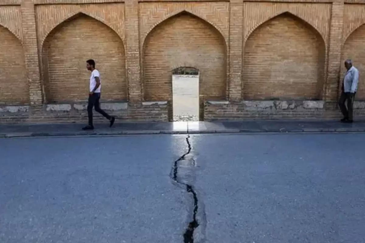 مدیریت بحران: فرونشست سالیانه در اصفهان بین ۴ تا ۱۸ سانتی‌متر است؛ از 200 مدرسه پر خطر ۴۲ مدرسه تخلیه شده‌اند