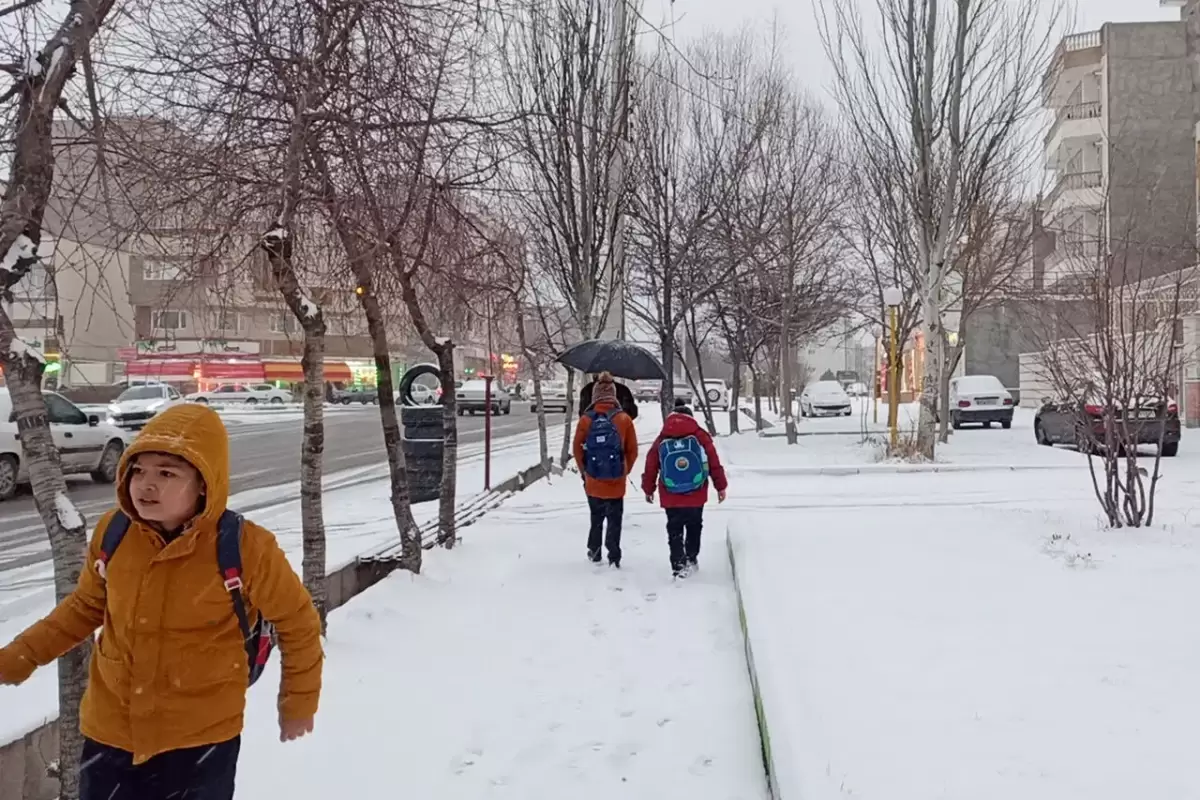 برخی مدارس اردبیل فردا مجازی می‌باشد