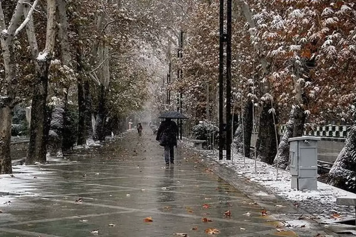 تهران بارانی می‌شود/ پبش‌بینی هوای تهران فردا دوشنبه ۱۷ دی‌ ماه