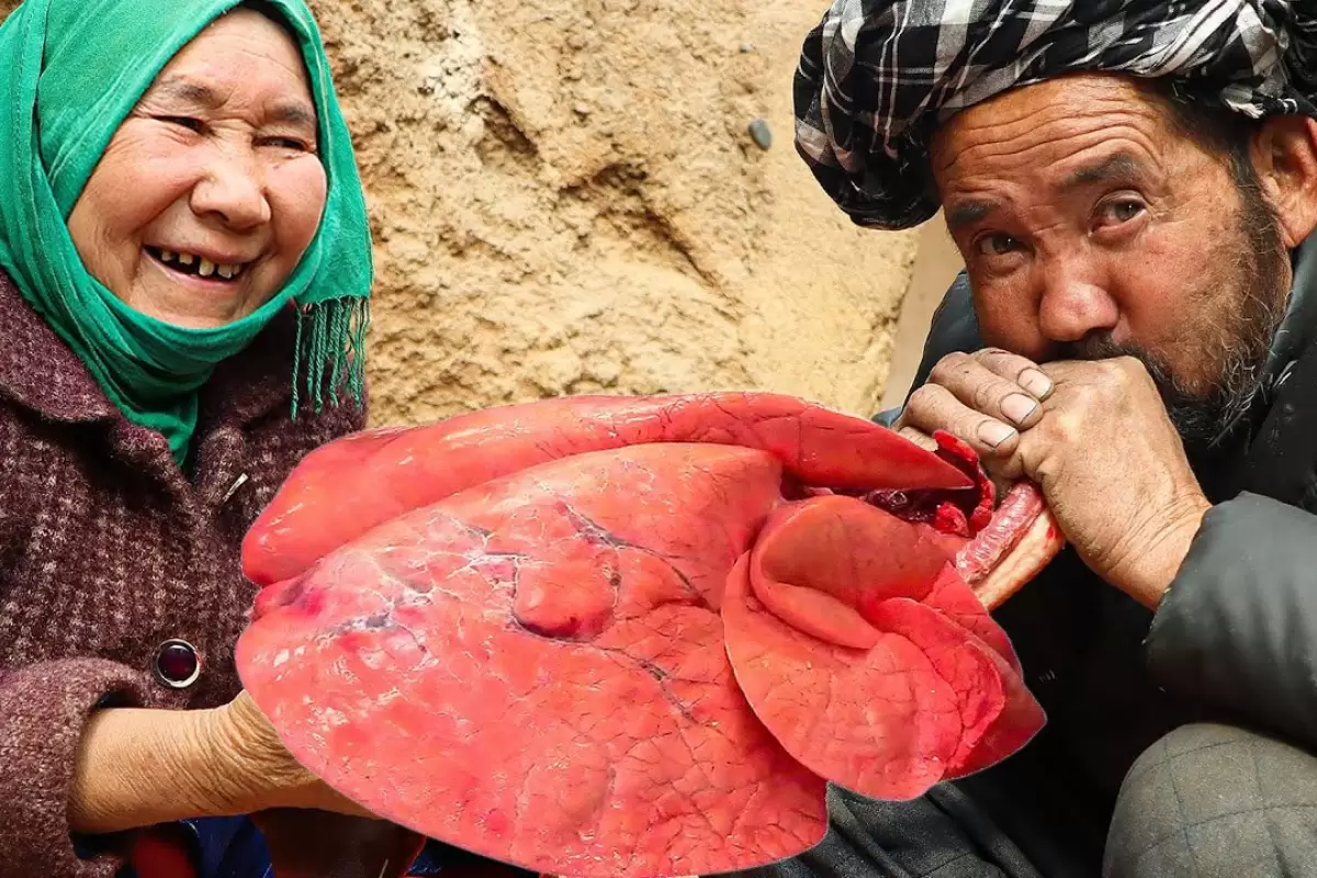 (ویدئو) غذای روستایی در افغانستان؛ پخت غذا با جگر سفید و سیب زمینی