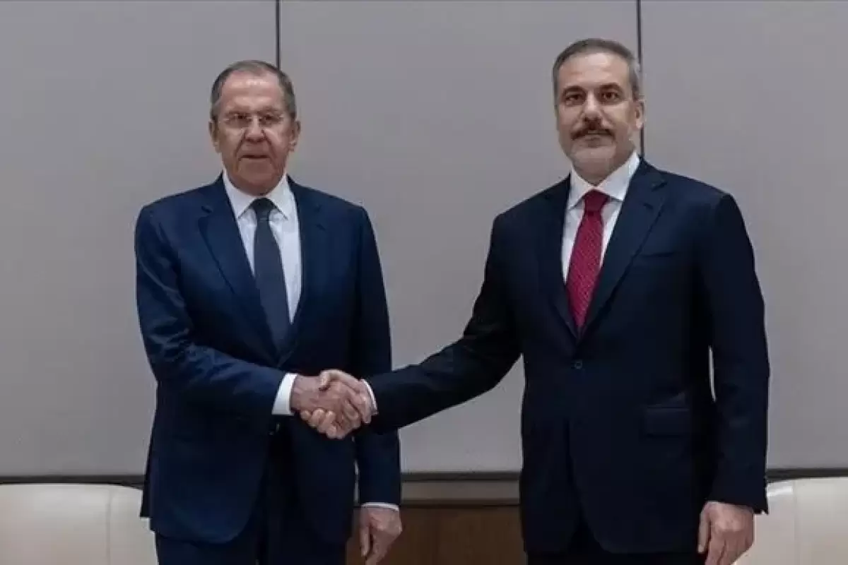 دیدار فیدان و لاوروف در حاشیه نشست گروه ۲۰