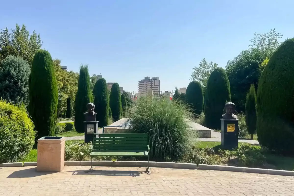 جشنواره نور در پارک ملت تهران بمناسبت نوروز ۱۴۰۴ +ویدئو