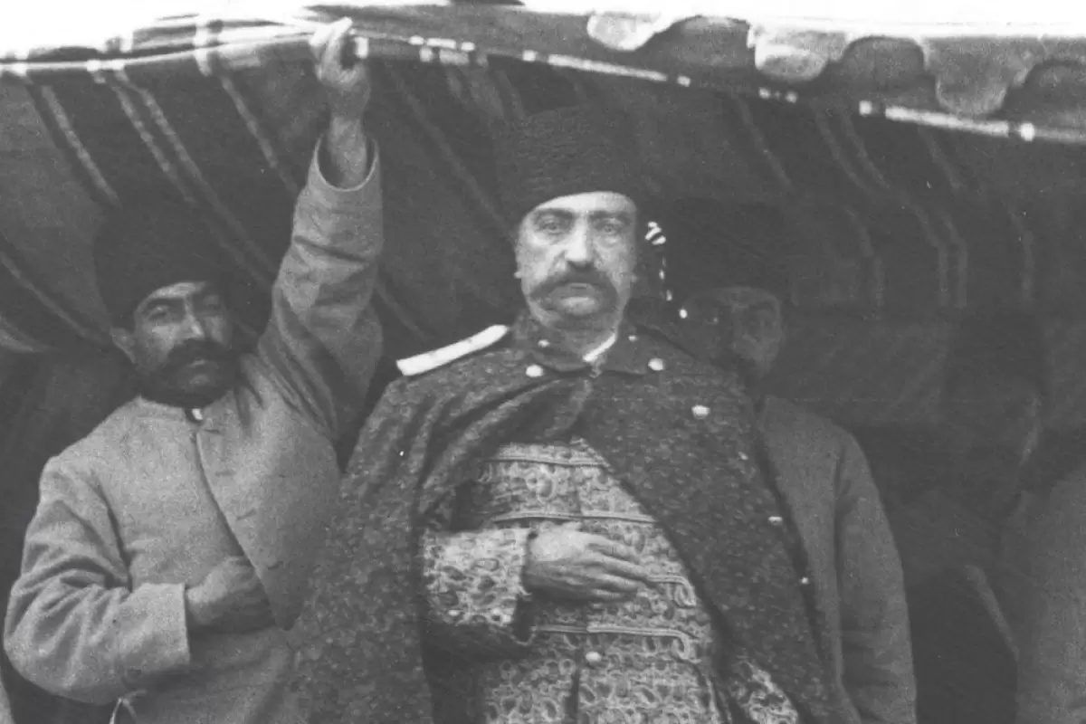 (تصاویر) سفر به عصر قاجار؛ اردوی سلطنتی در دماوند و کتابخوانی لب رودخانه