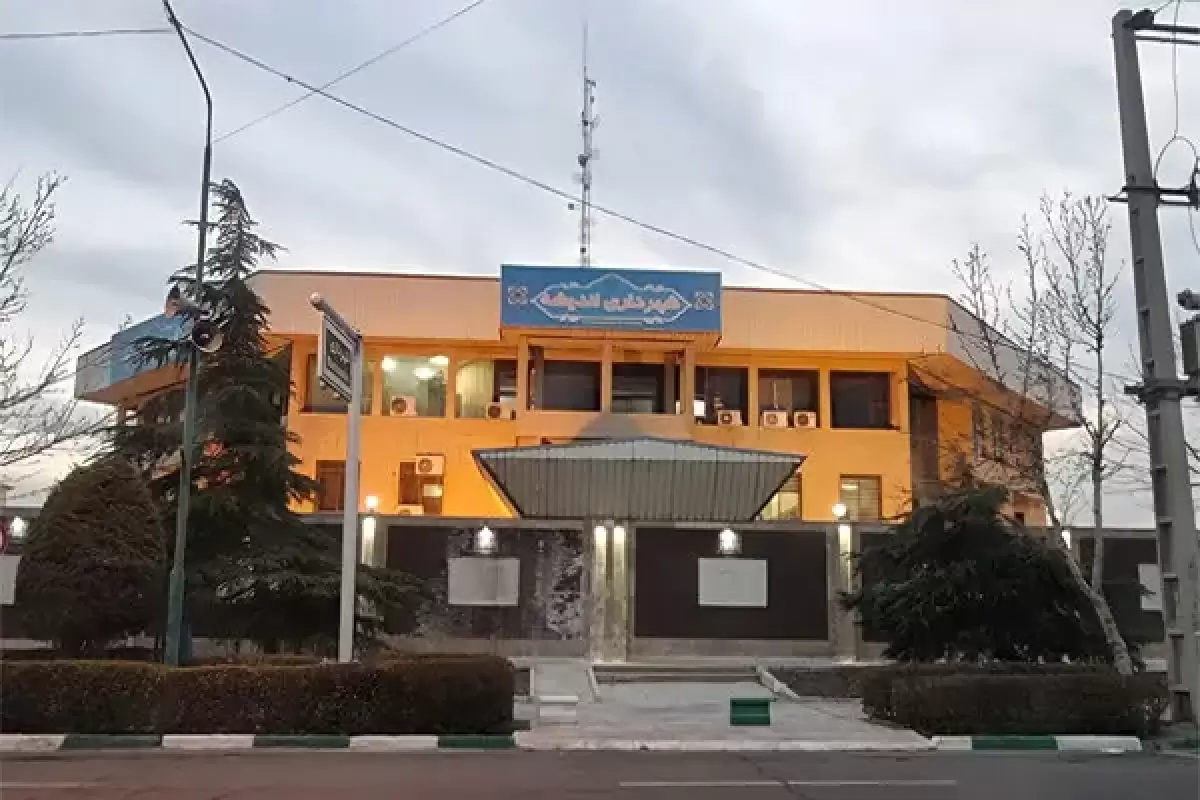 بهروز کاویانی در سمت خود باقی ماند