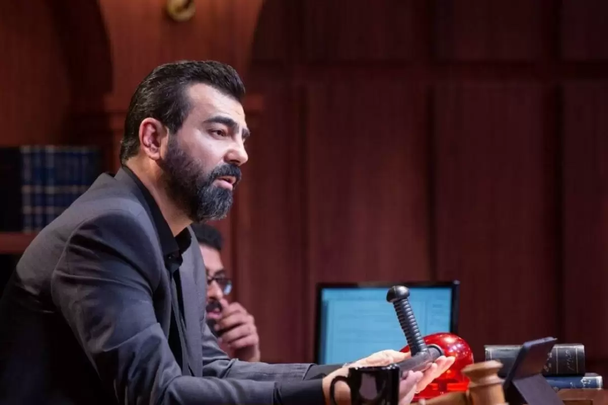 (عکس) رونمایی بازیگر نقش «آقای قاضی» از تیپ و استایل بهاری اش
