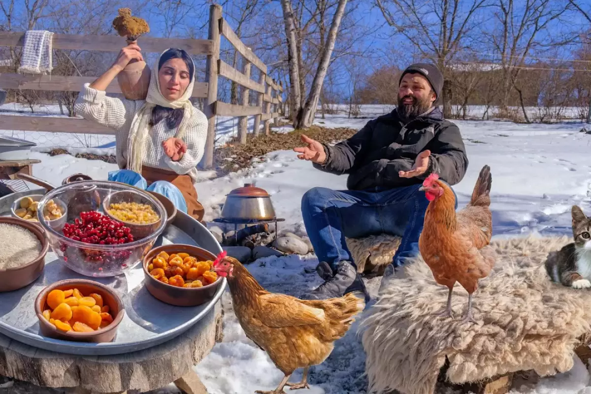 (ویدئو) غذای روستایی در آذربایجان؛ پخت پلو نارداچای باستانی در طبیعت