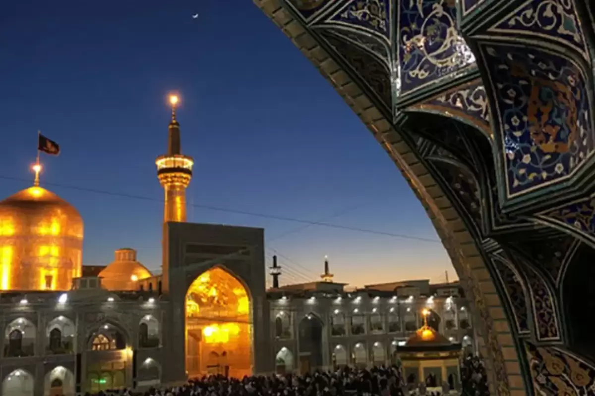 مراسم شب نوزدهم ماه رمضان در حرم امام رضا + ویدئو