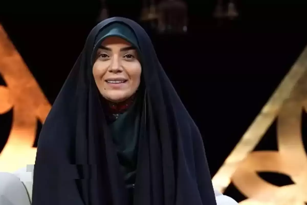 (عکس) سفر در زمان؛ «الهام چرخنده» در تخت جمشید؛ 11 سال قبل