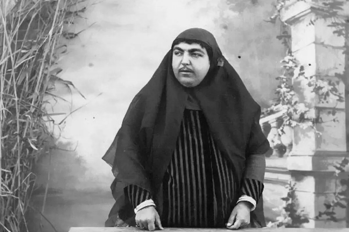 (عکس) سفر به عصر قاجار؛ ظاهر «خانه و خدمتکاران دختر ناصرالدین شاه»؛ دهه 1270