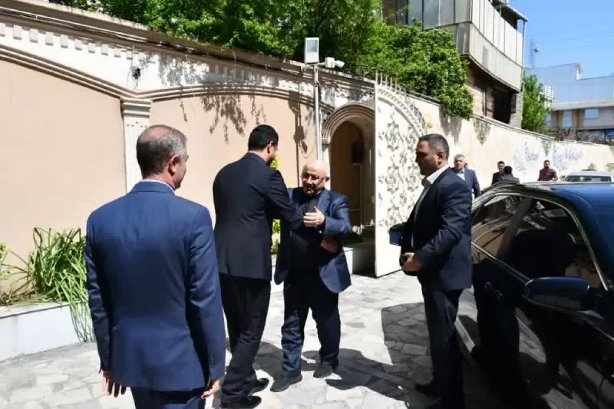 سرزده اما صمیمی؛ دیدار نوروزی استاندار مازندران با خانواده فرهنگ و ارشاد  در نخستین روزهای سال نو +تصاویر