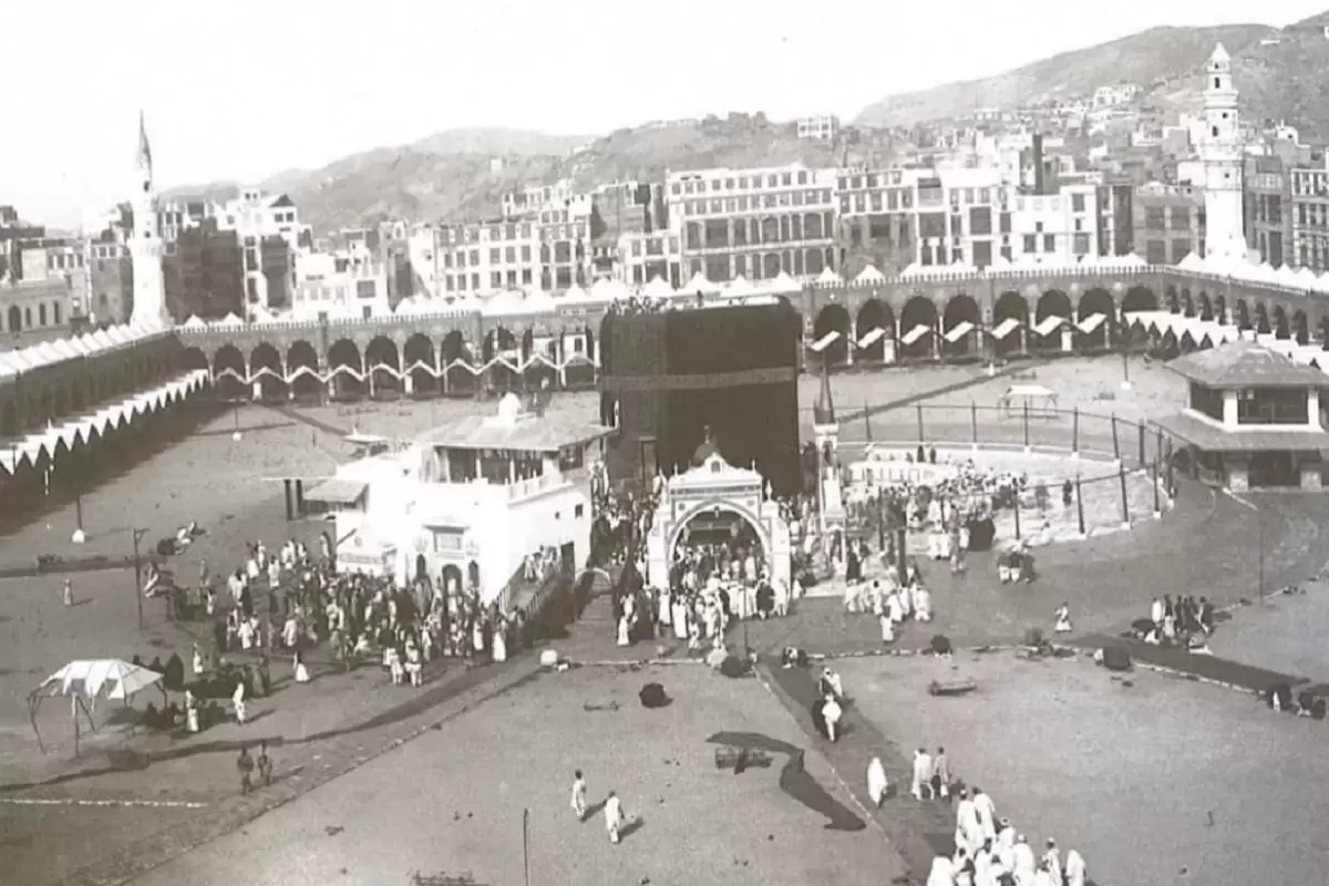 عکس؛ سفر به تاریخ؛ «زائران کعبه در دره منا عربستان»؛ سال 1267 هجری شمسی