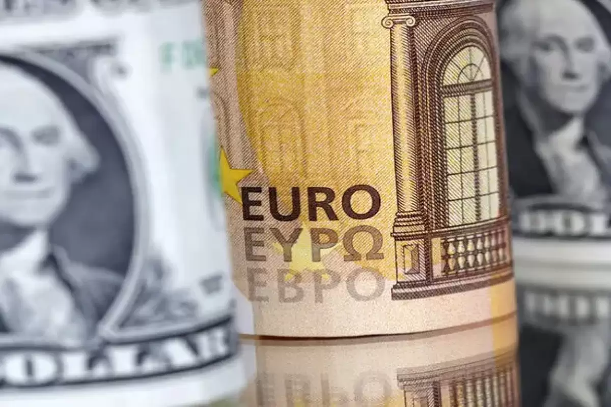 علت نوسان نرخ یورو نسبت به دلار از زبان سخنگوی مرکز مبادله