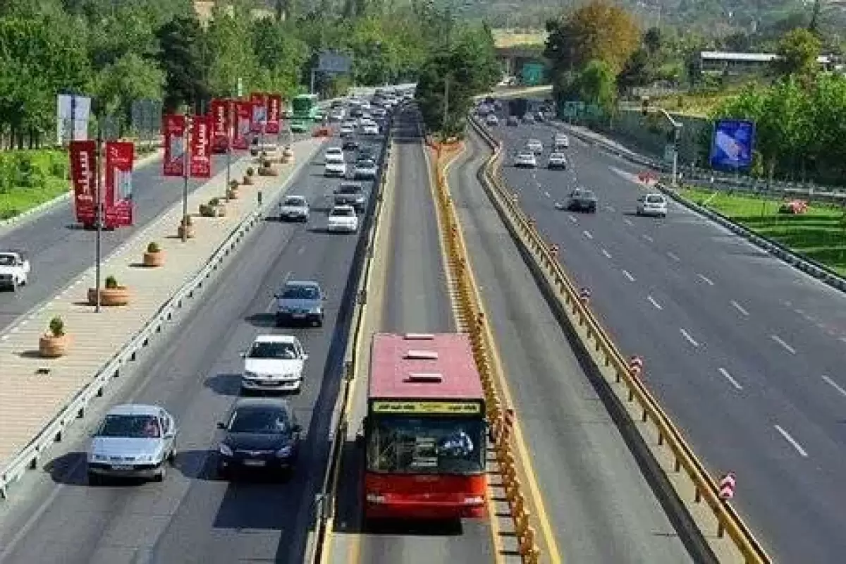 موتورسواران از ورود به خطوط ویژه اتوبوس‌ها خودداری کنند
