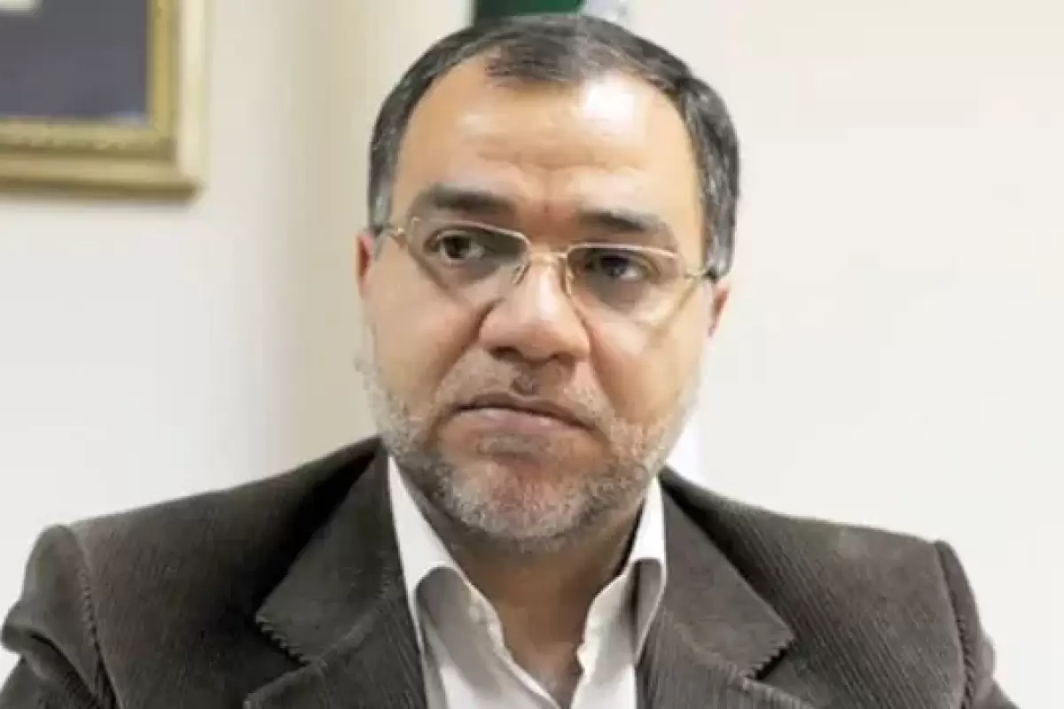 توییت عضو دفتر حفظ و نشر رهبر انقلاب در روز خلیج فارس