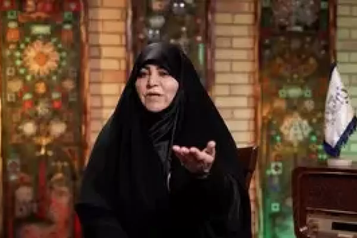طعنه سکینه پاد به حامیان قانون حجاب، گشت ارشاد وکلینیک‌های ترک بی‌حجابی